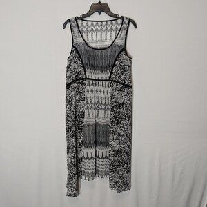 CATO Black/White Chiffon, Sleeveless, Modest High-Low Sheath Dress; Size M